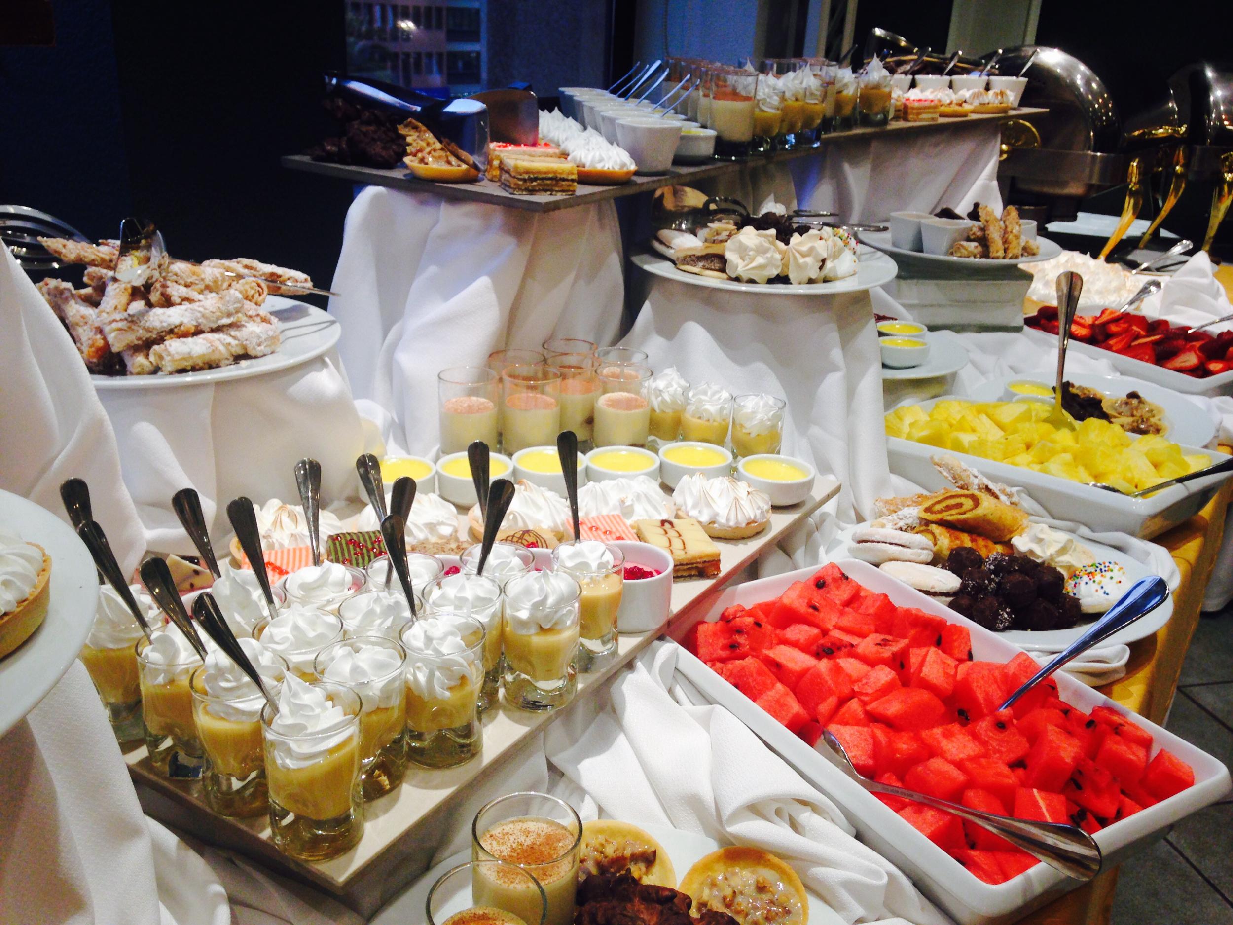 Hotel Regal Pacific Σαντιάγκο Εξωτερικό φωτογραφία A dessert buffet