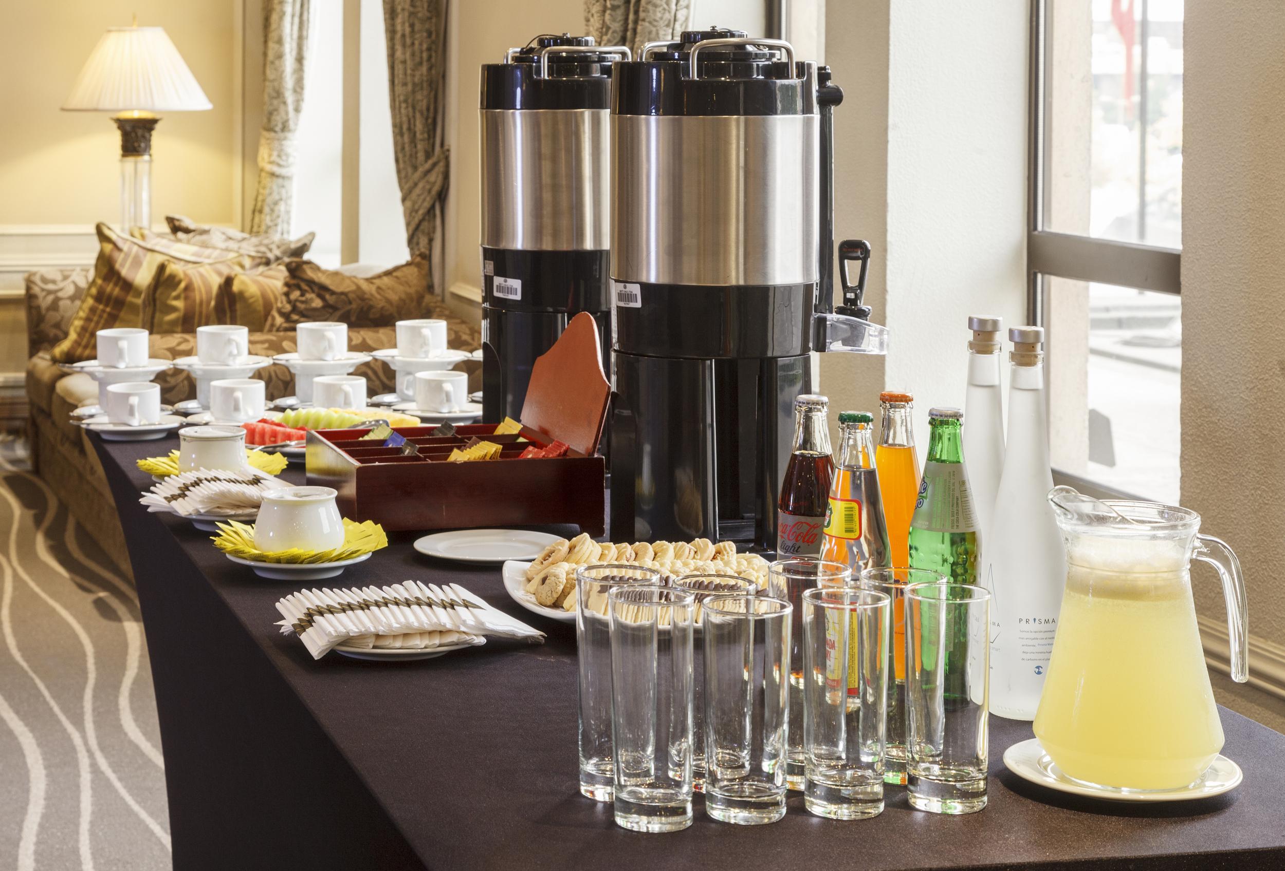 Hotel Regal Pacific Σαντιάγκο Εξωτερικό φωτογραφία A coffee break