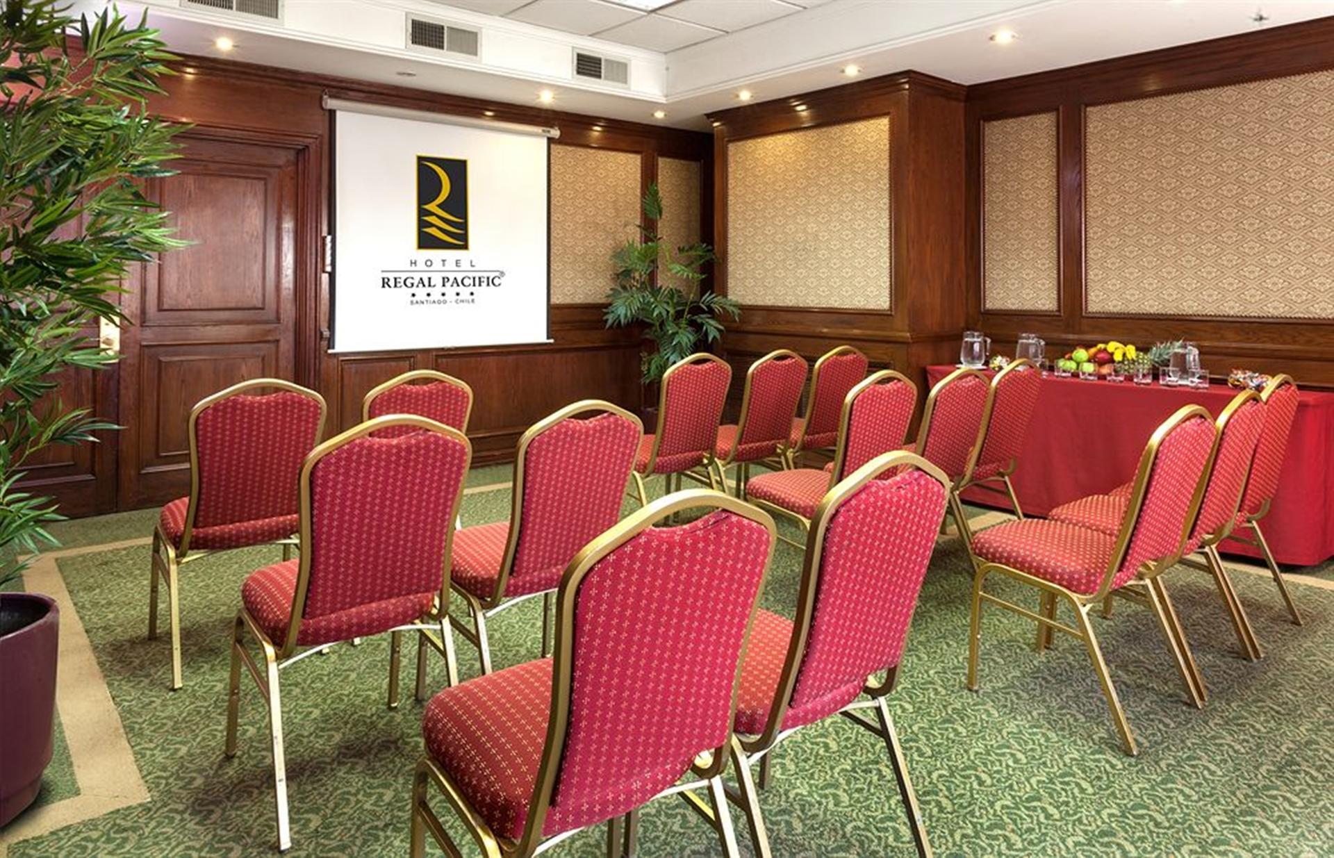 Hotel Regal Pacific Σαντιάγκο Εξωτερικό φωτογραφία A meeting room at the Royal Regency Hotel