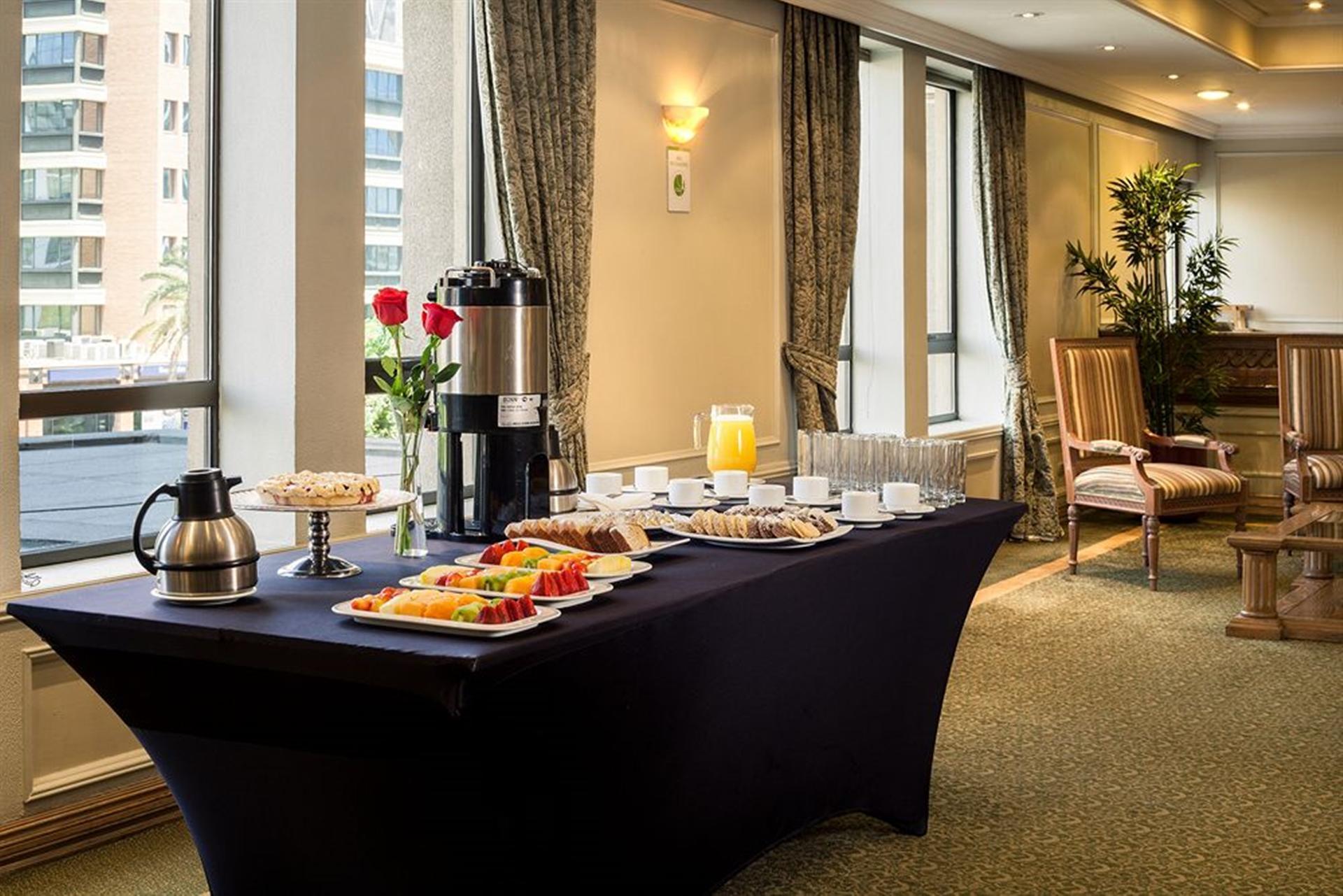 Hotel Regal Pacific Σαντιάγκο Εξωτερικό φωτογραφία A coffee break