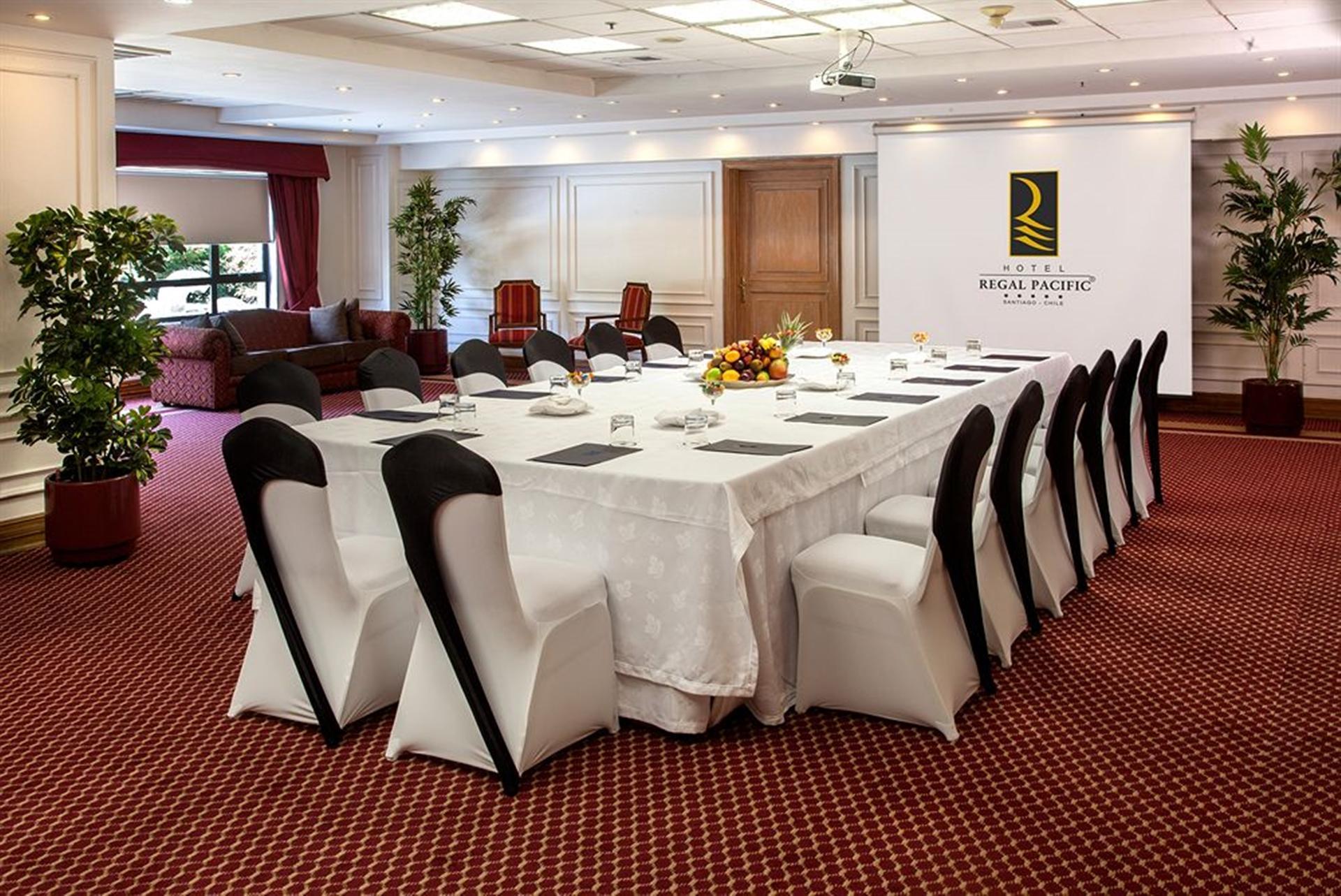 Hotel Regal Pacific Σαντιάγκο Εξωτερικό φωτογραφία The Royal Garden Hotel
