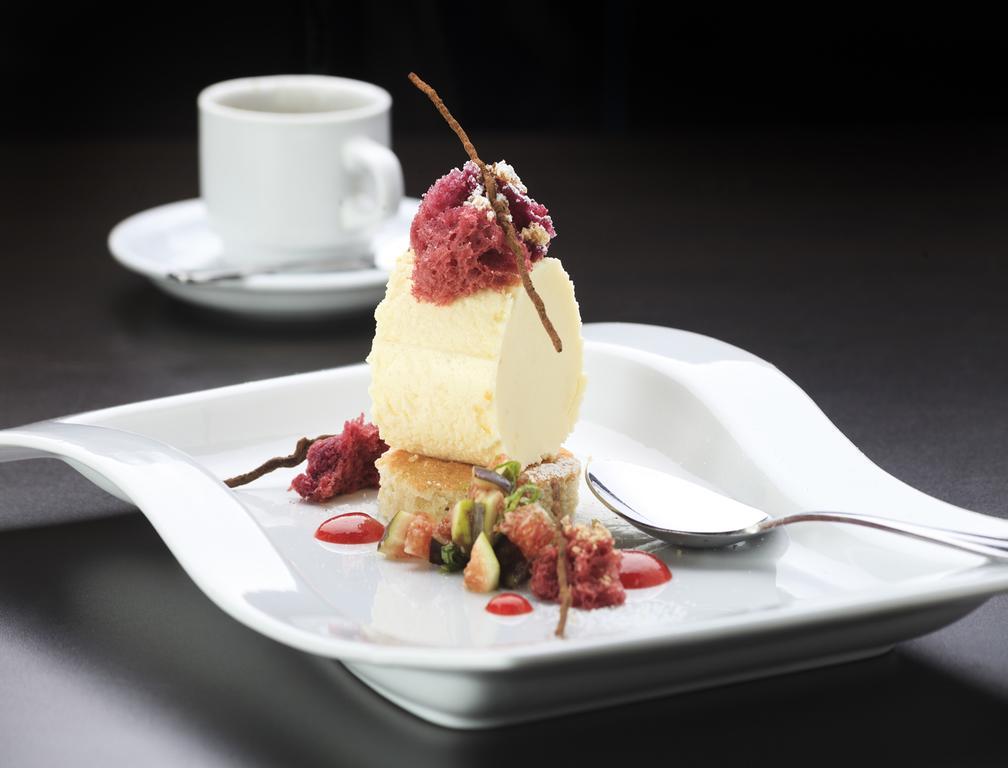 Hotel Regal Pacific Σαντιάγκο Εξωτερικό φωτογραφία A dessert